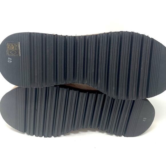 Free People Chelsea Strappy Platform Sandals in Tan Faux Suede Size 10 / EU 40 - Picture 8 of 9